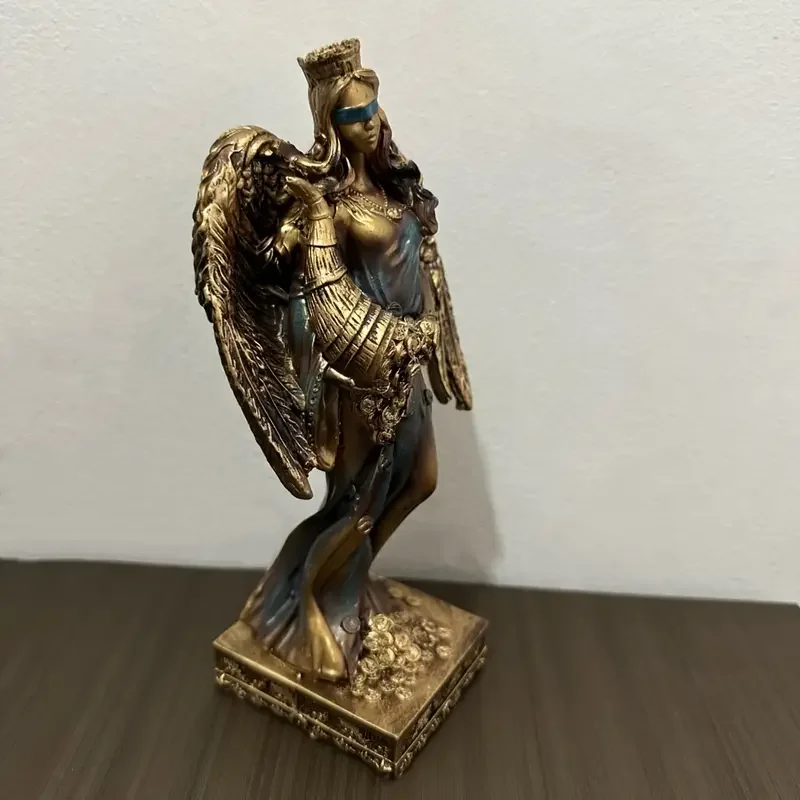 Resin Blinded Greek Goddess Fortune Figurine Goddess of Good Fortune and Wealth Sculpture Home Office Decor Gift