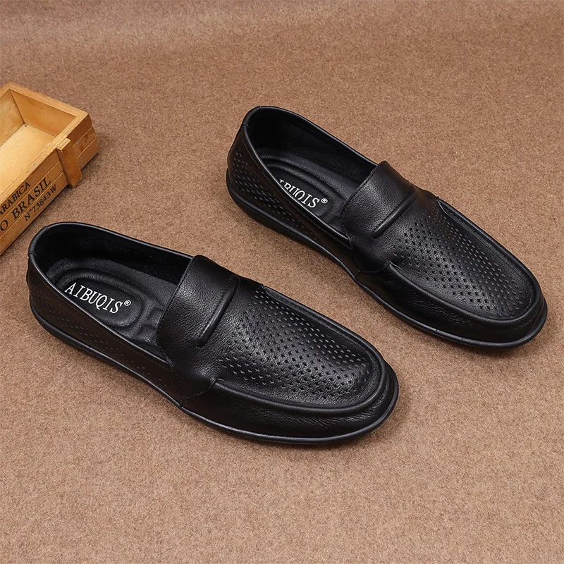 Men's Hollowed Out Leather Shoes with Soft Sole Soft Top and Top Layer Made of Cowhide Men's Loafers New Comfortable Men's Shoes