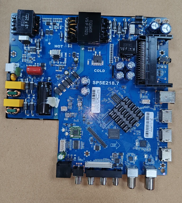 

SP5E218.7 SP5E2W18.73Z 138W Three in one LED WiFi network smart TV motherboard physical photo 90--170v 200--1000ma 100w