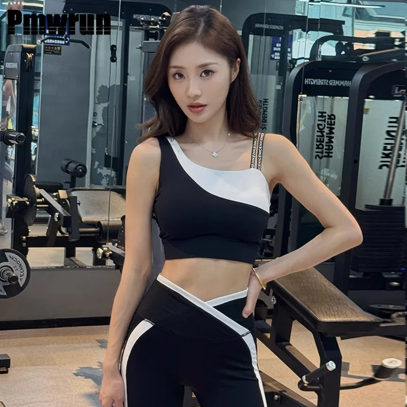 

PMWRUN Asymmetric One - Shoulder Yoga Sports Bra, Monochrome Colorblock With Branded Strap, Ideal For Intense Yoga Sessions