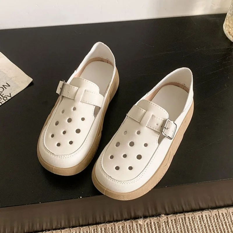 

Korean-style vintage closed-toe sandals for women for summer outdoor wear2026New model of the year: thick-soled, hollowed-out, b