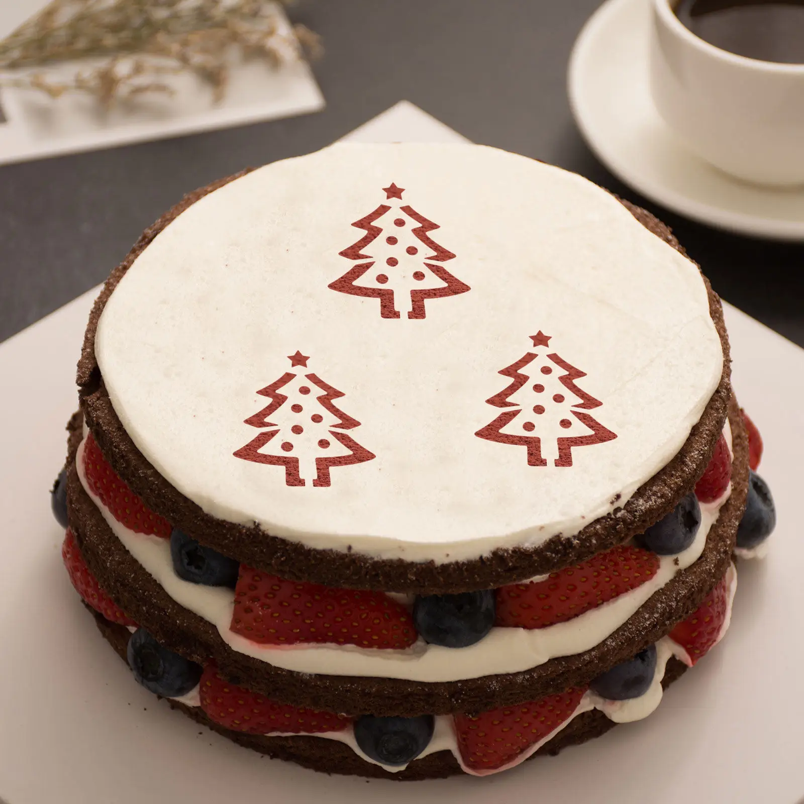 4Pcs Christmas Cake Stencils Stainless Steel Coffee Powder Spraying Templates for Creative Baking Decorating Cakes