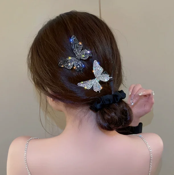 المرأة الملونة فراشة دبوس الشع - مراجعة Hair Care Kit وسعره