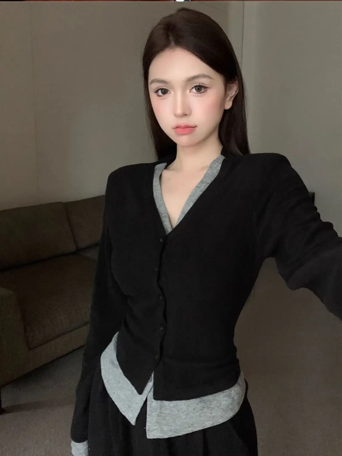 Women Elegant Fashion FakeTwo Piece Color Block Long Sleeve T-shirt 2025 New Autumn Slim Hide Open Front Top