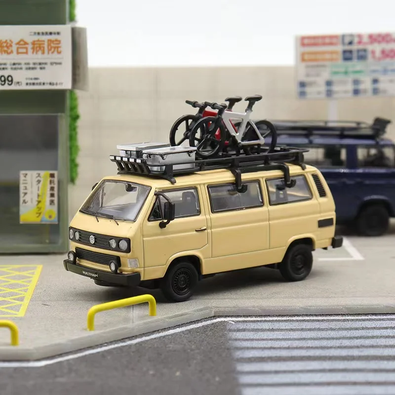 Master 1:64 1985 T3 Van Diecast Model Car