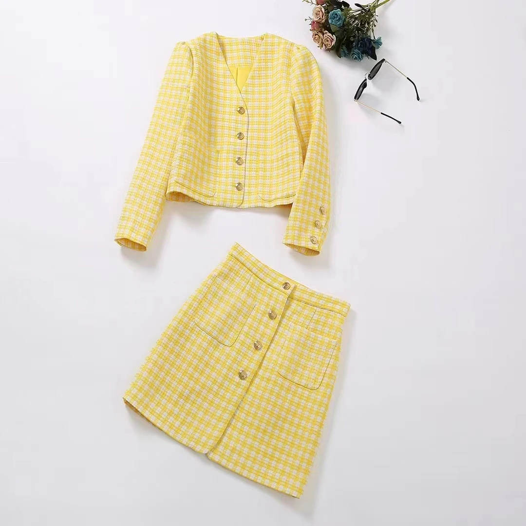 

European and American women's clothing winter 2022 new Long-sleeved v-neck plaid coat Button skirt fashion Tweed suit