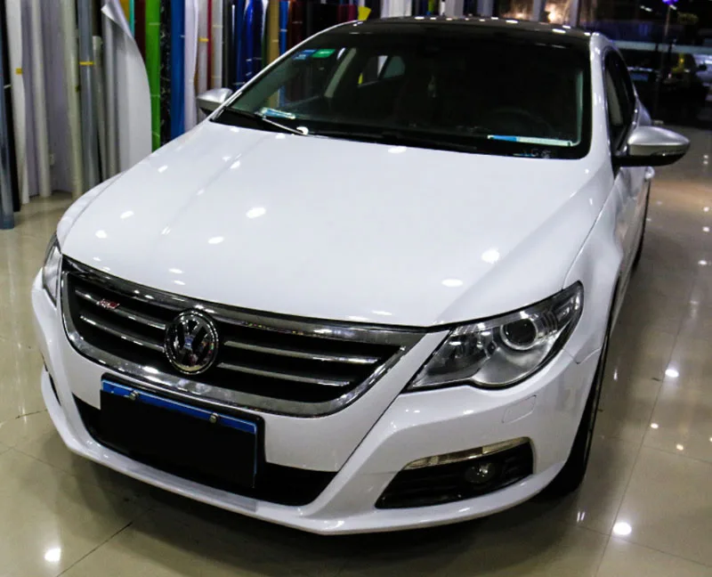 White Gloss Car Vinyl Wrap Roll with Air Release Technology Adhesive Easy to Install DIY Decals