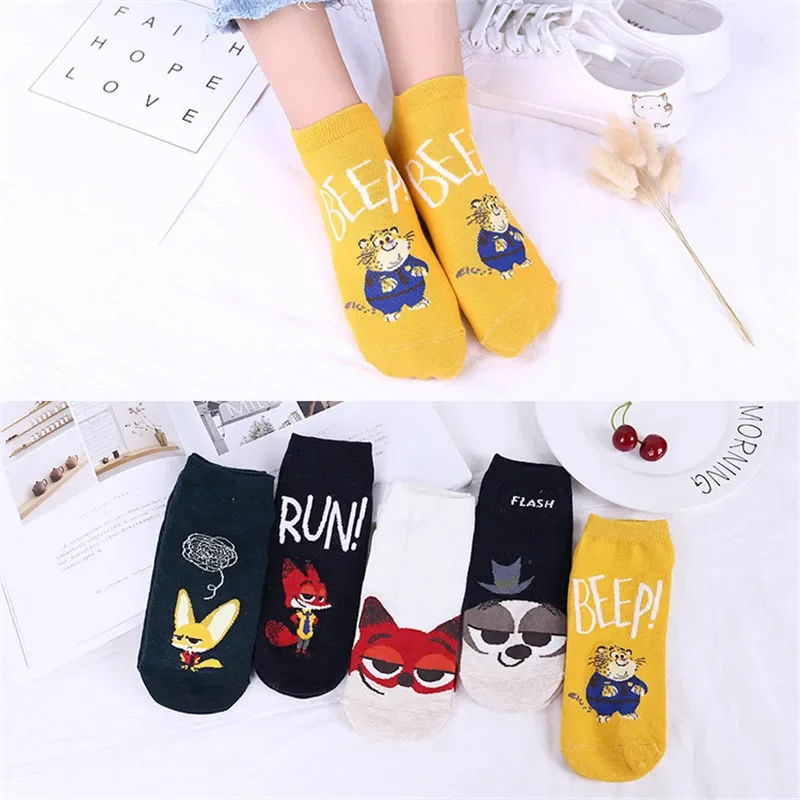 

Disney girl socks new cartoon straight sock female Nick Fox cartoon animal female socks cotton casual tube socks