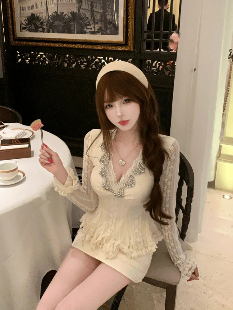 

Комплект для похудения: юбка с высокой талией и топ с V-образным вырезом, богатая отделка, женская мода больших размеров, зимний наряд, элегантный стиль