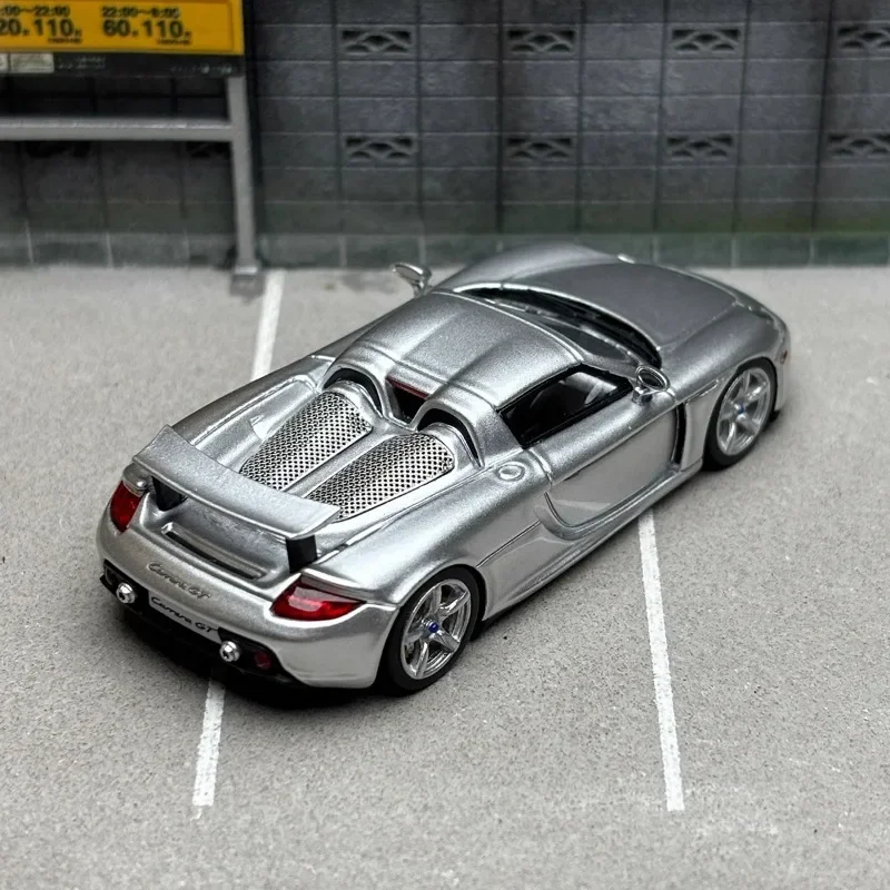 YM Model 1/64 Porsche Carrera GT Limited Edition Alloy Toy Motor Vehicle Diecast Metal Model Gifts