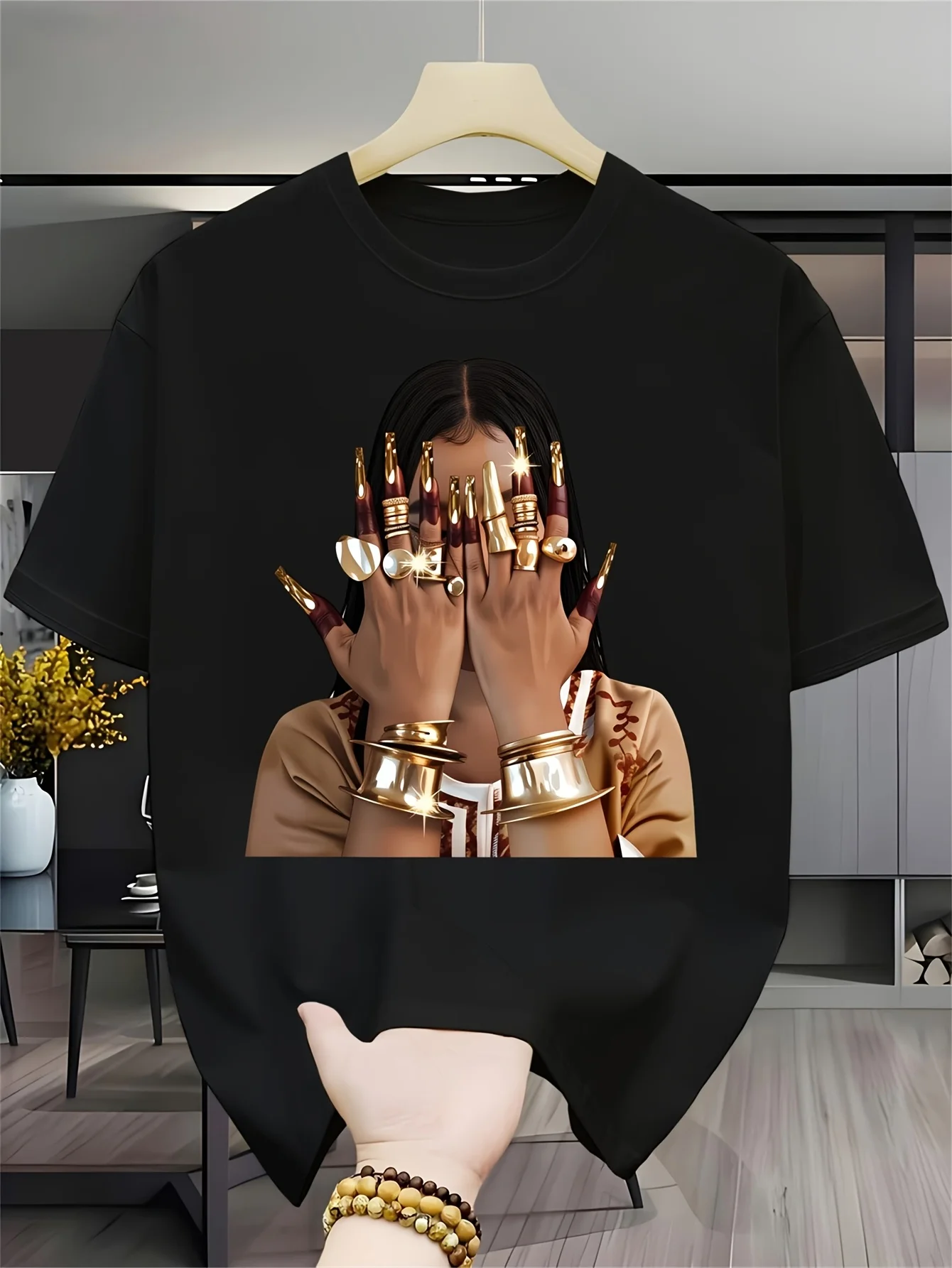 Woman with Golden Nails And Jewelry Men'S Casual Short-Sleeved Round-Neck T-Shirt Outdoor Short-Sleeved Casual Breathable T-Shirt High-End Printed Round-Neck Stretch T-Shirt Easy to Care And Versatile Top Suitable for Holidays Such As Easter Hallowe