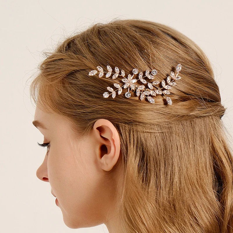 New Sparkling Zirconia Crystal Hair Comb For Women Alloy Flower Hairpin Headpiece Hair Accessories  Classic Hair Clips As Gifts