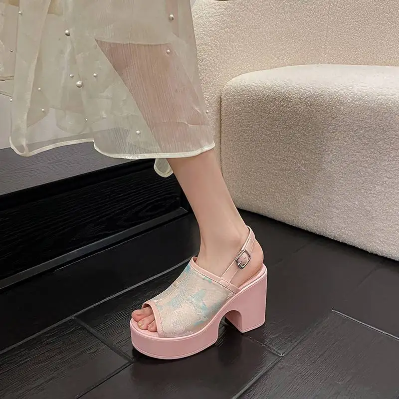 Krazing Pot Embroidered Fabric Superstar Super High Heels Peep Toe Summer Buckle Straps European Platform Modern Women Sandals