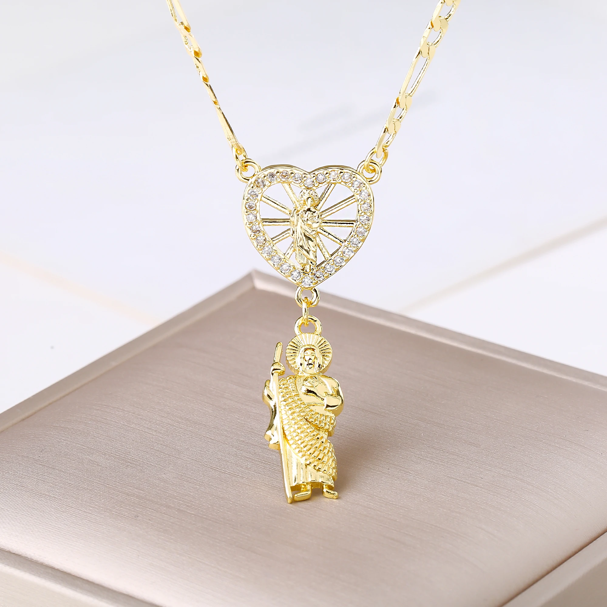 Religious Saint Jude Necklace Gold Plated Heart Pendant Enamel Catholic Patron Saint Jewelry for Women Men Faith Amulet Gift