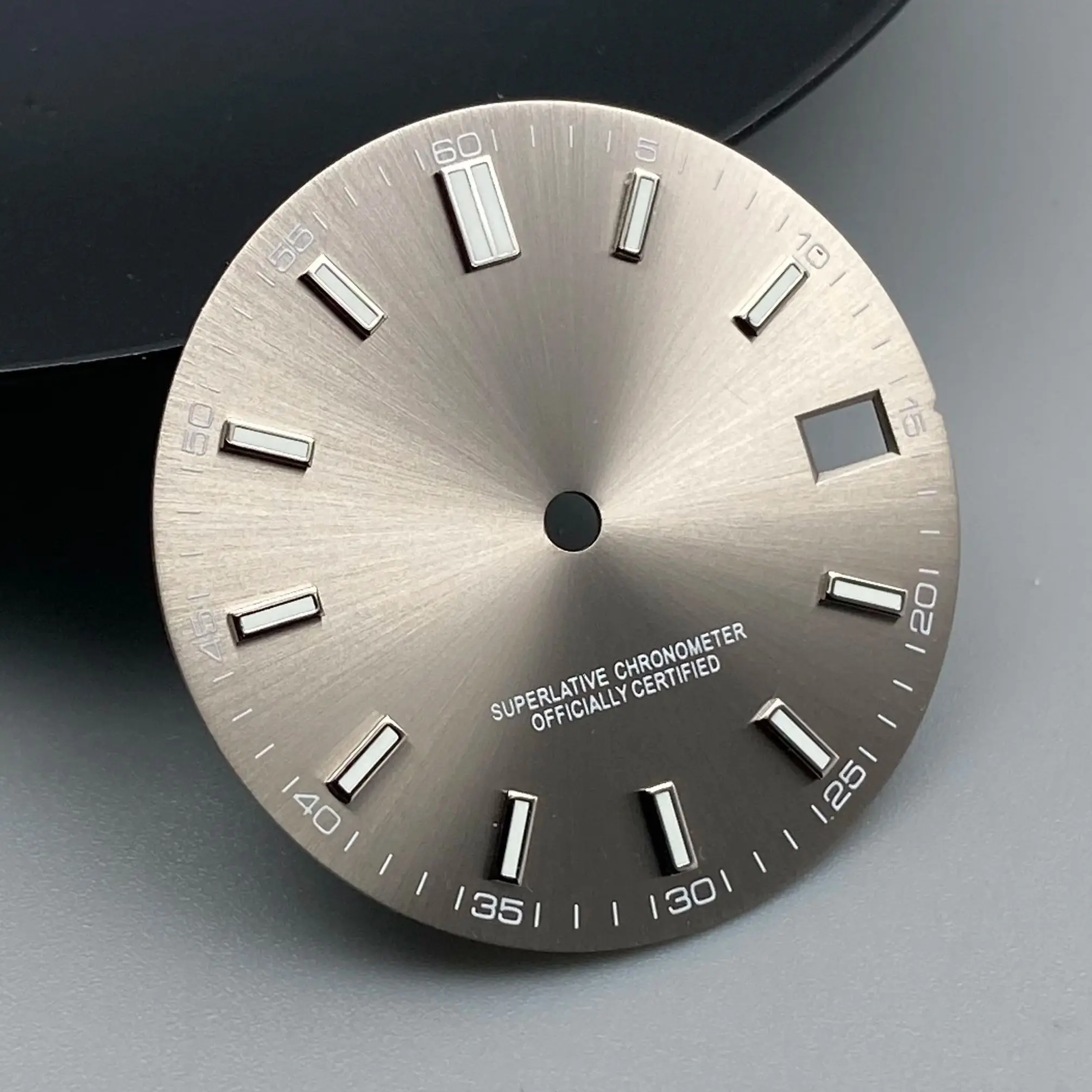 28.5mm NH35 Dial Single date dial Green Luminous No logo Fit NH35 NH36 NH34 movement watch accessories image 6