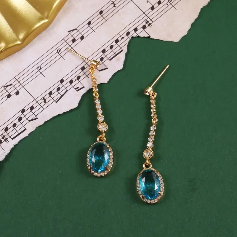 

Romantic Dangle Earrings Made of Zinc Alloy and High-qualityStones Beautiful Stone-accented Dangle Earrings with Zinc Alloy Base