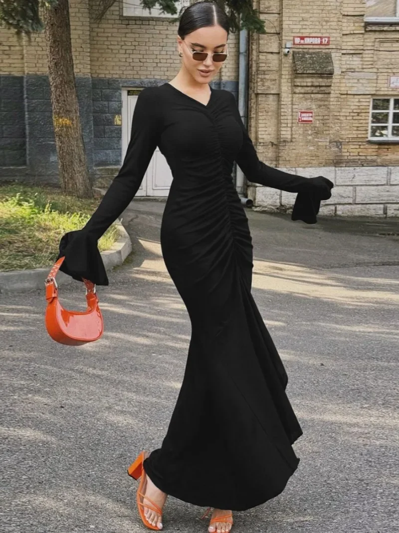 

Women's Long Maxi Dress 2024 Fall Flare Sleeve V-neck Folds Slim Holiday Beach Dresses Female Solid Black Ruffles Party Vestidos