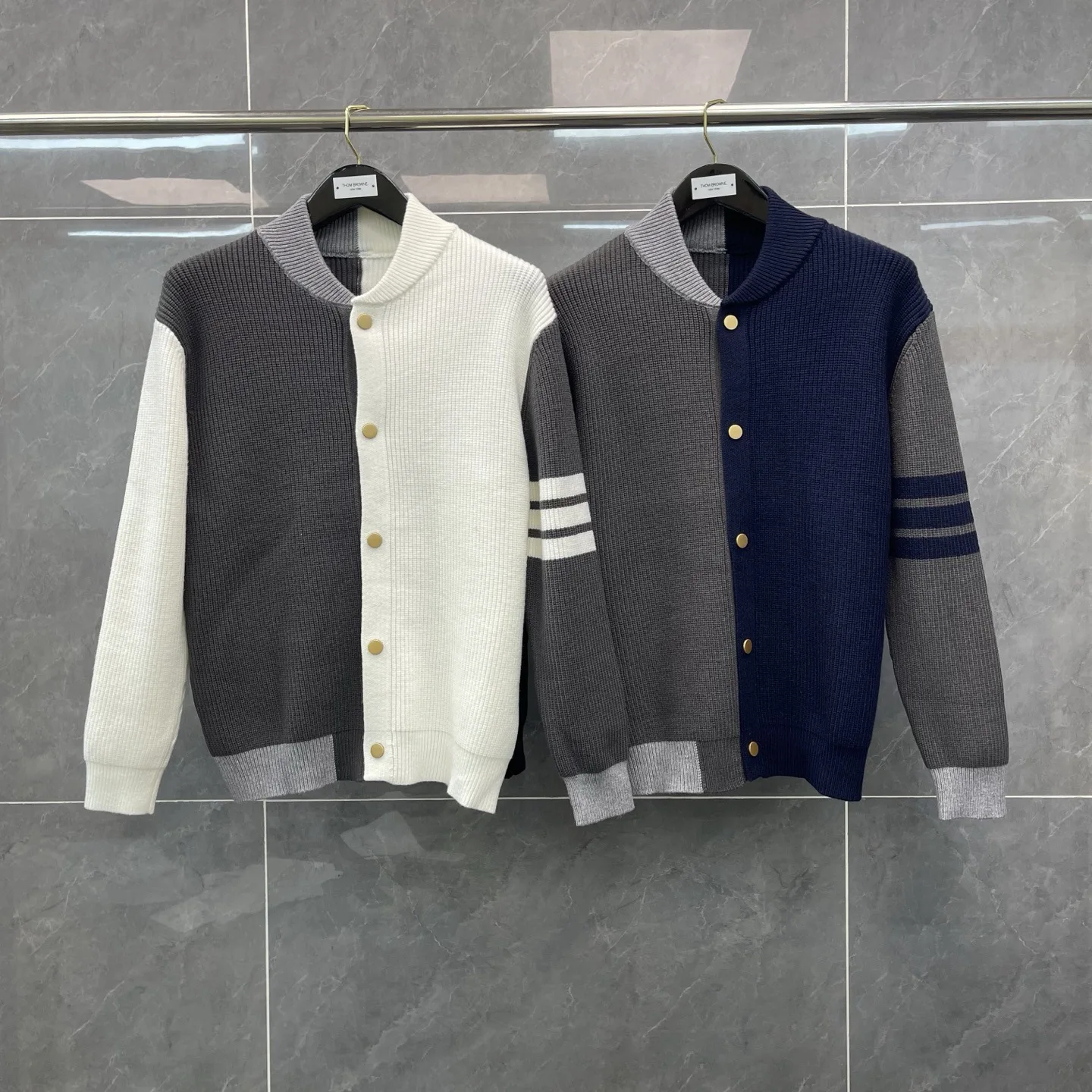 

Высококачественный осенний новый мужской вязаный свитер-куртка с воротником-стойкой и длинными рукавами, теплый, в стиле колор-блок