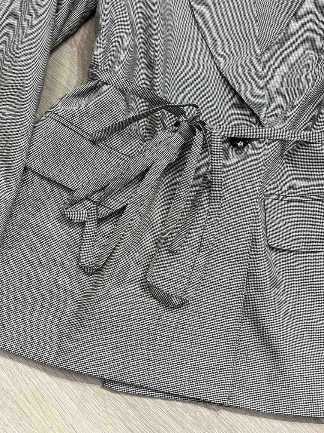 Wool linen exquisitely crafted casual business pant suit