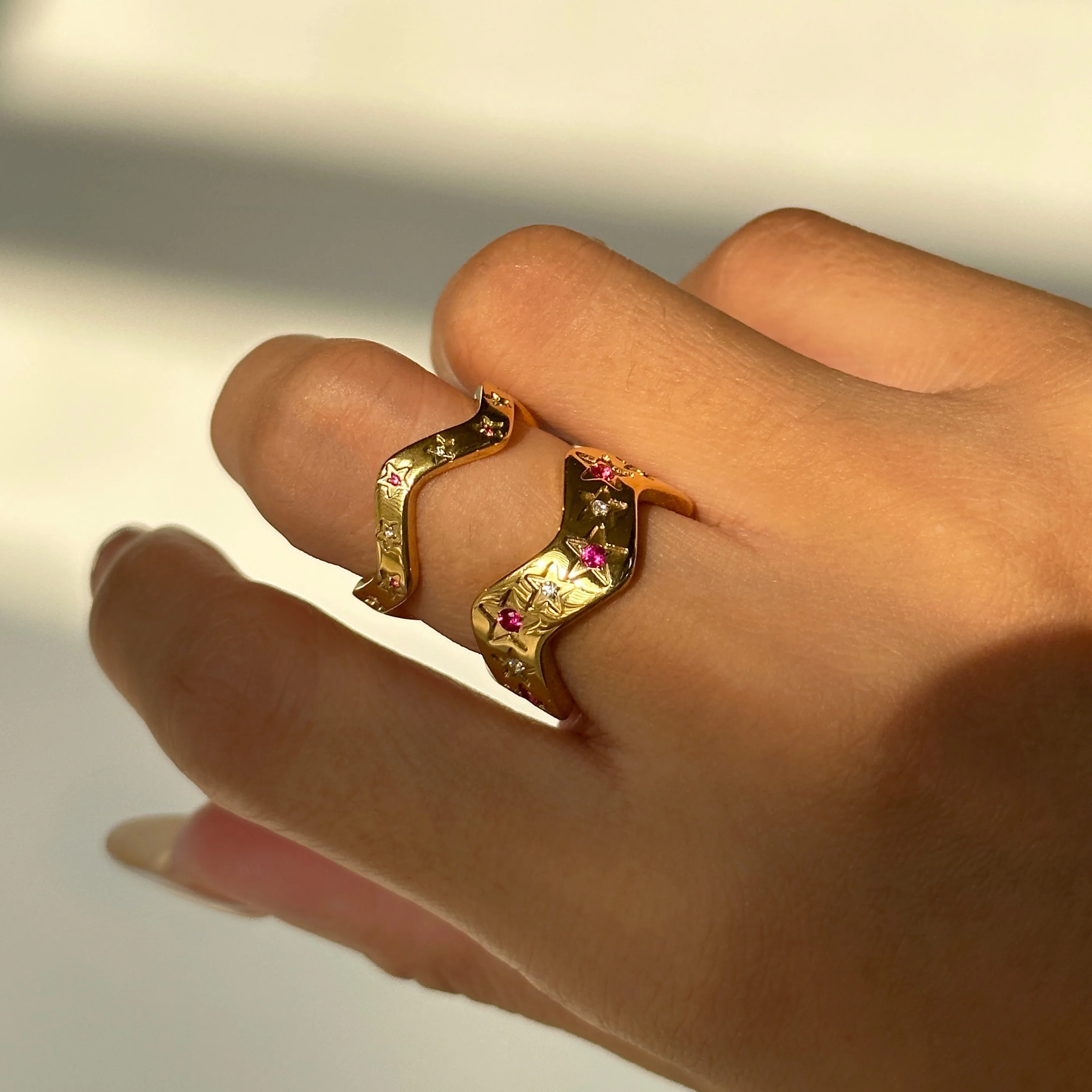 

DASEIN New Pink Dripping Glue Star Carved Wavy Ring for Women 18k Pvd Gold Plated Stainless Steel Jewelry Accessories