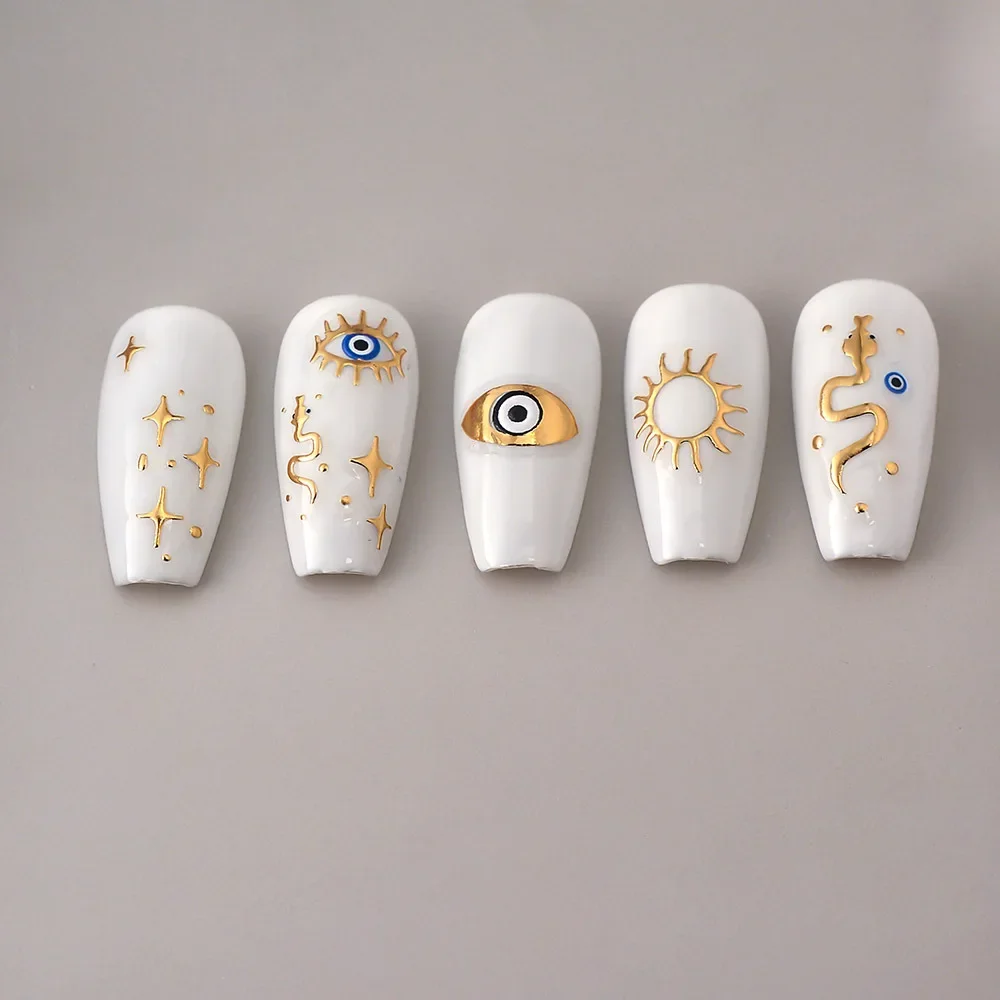 5D 양각 골드 천사 눈 네일 스티커 눈 속눈썹 네일 여자를위한 자기 접착 데칼 여자 네일 아트 액세서리 장식