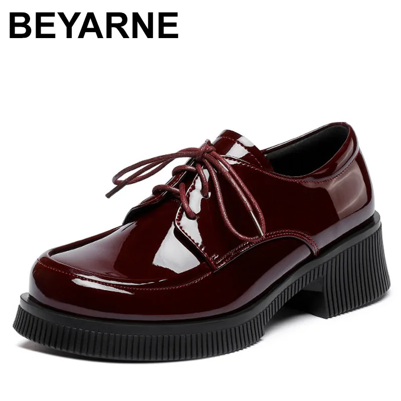 

2025 Fashion British Style Women Pumps Spring Autumn Patent Leather Thick Heel Shoes Women Trend All-match Casual Shoes