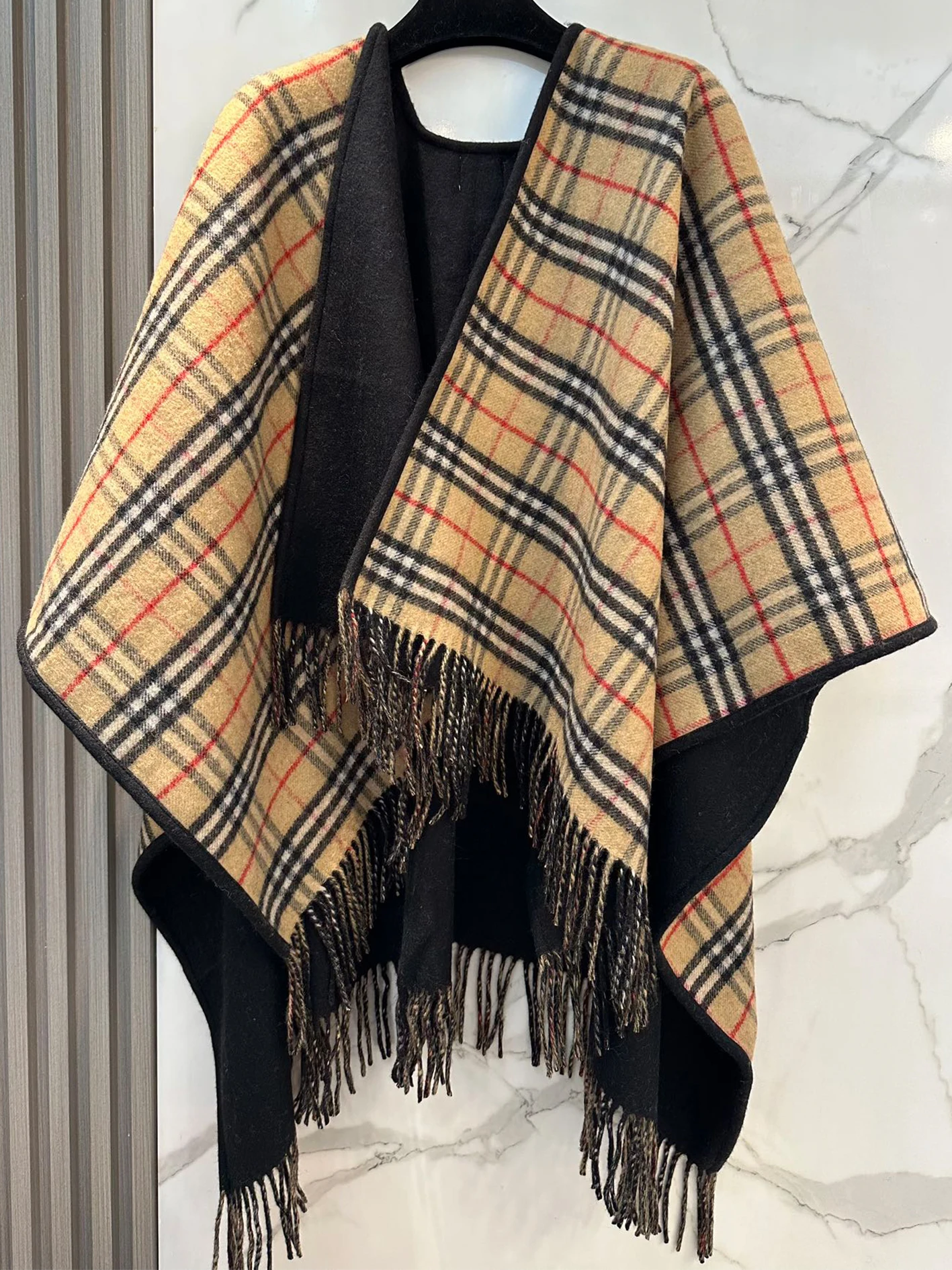 

Двусторонняя шерстяная накидка в клетку, кашемировая шаль в двухцветную клетку, женская роскошь, зимний теплый шарф, черный, классический британский, с кисточкой