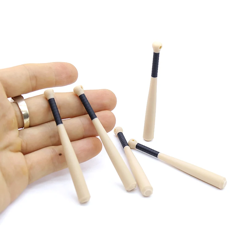 2Pcs 1/12 Puppenhaus Mini Baseball Bat Modell Puppenhaus Simulation Sport Szene Dekoration Spielzeug Micro Szene Bau Requisiten
