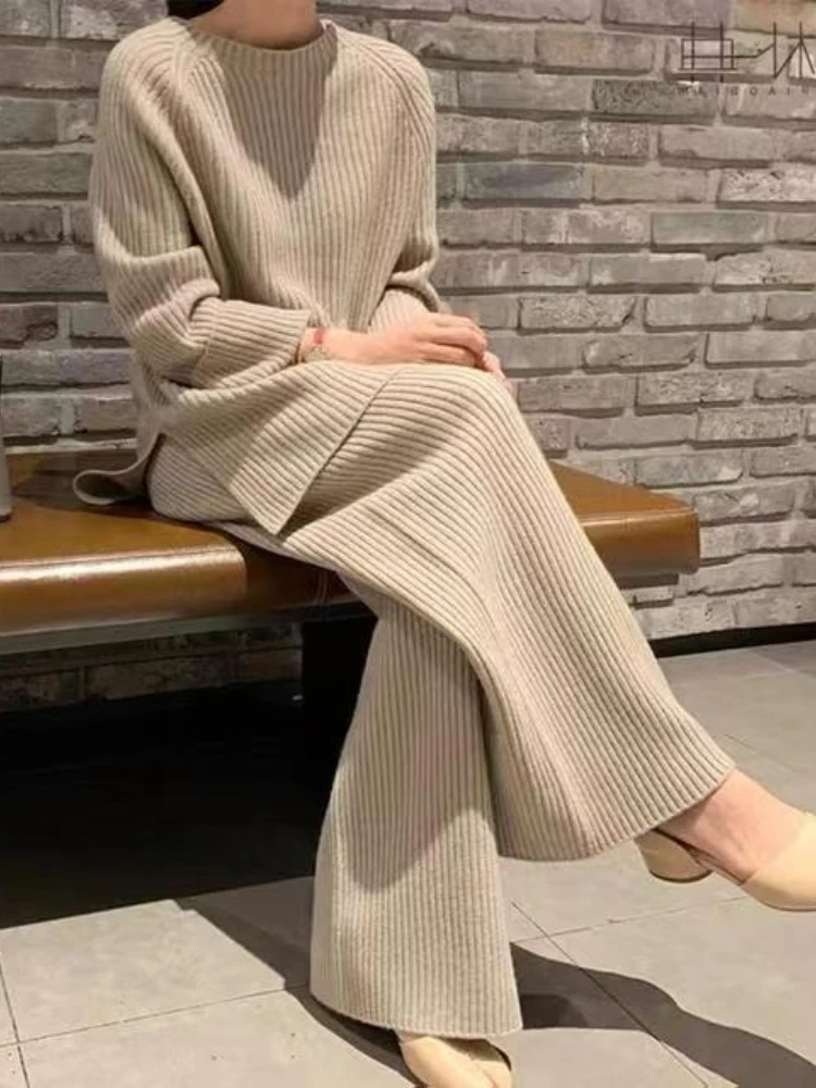 

Women's Autumn Winter Elegant Knitted Sweater Suit Fashionable Slimming Knit Top & Casual Chic Wide-Leg Pants Two-Piece Set