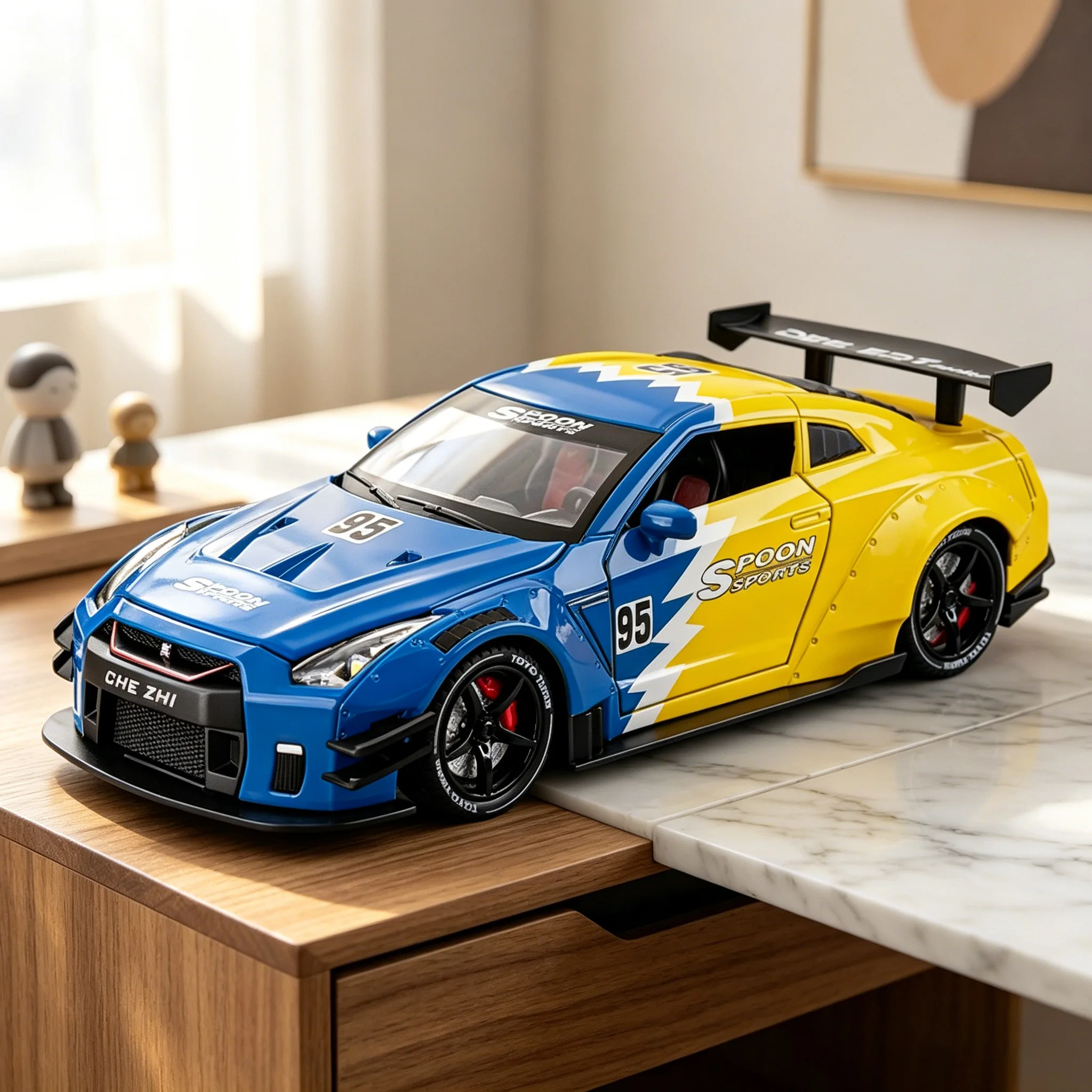 

Модель автомобиля GTR в масштабе 1:24, имитация звука и света, литой спортивный автомобиль из сплава, детская игрушечная машинка, подарок для мальчика, украшение.