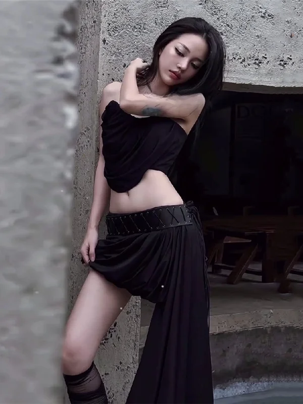 奇妙な猫モチーフのモダンでセクシーなローウエストプリーツスカートセット、レディースチューブトップタンクトップ、セクシーでクールなホットなツーピーススーツ