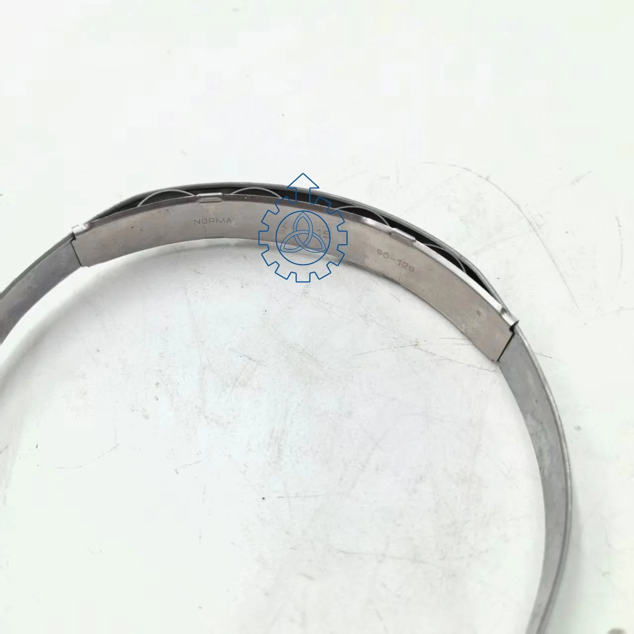 مشابك خرطوم المبرد مناسبة لشاحنات فولفو رينو OE 20757803 980137 5010552413