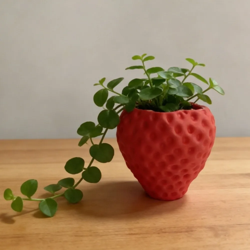 Funny 3D Printed Strawberry Flower Pot Sweet Decoration Mini Plant Pot Ornaments Fruit Shaped Desktop