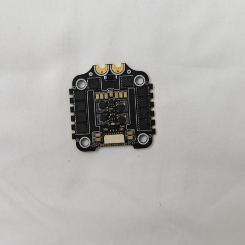 SpeedyBee Mesmo Controlador de Voo F405 V3 50A 4 em 1 Pilha ESC com BLHeli_S 32bit Suporte 3-6S para FPV Freestyle Quadcopter