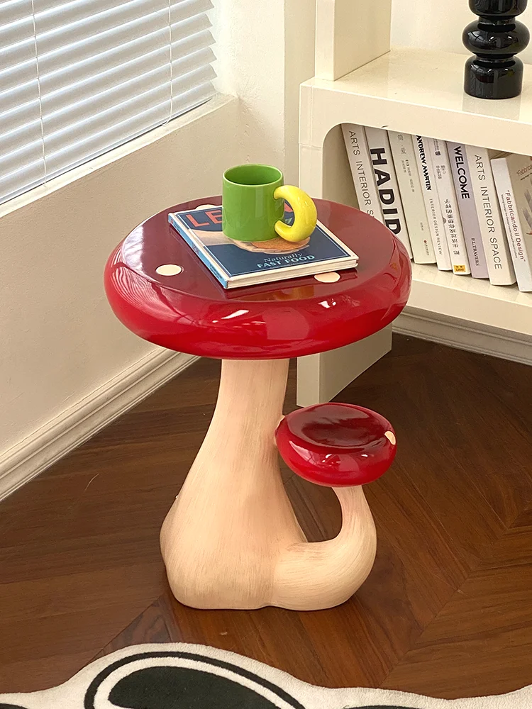 Creative Mushroom Coffee Tables Resin Furniture Home Living Room Sofa Side Corner Table Bedroom Cute Red Small Bedside Table