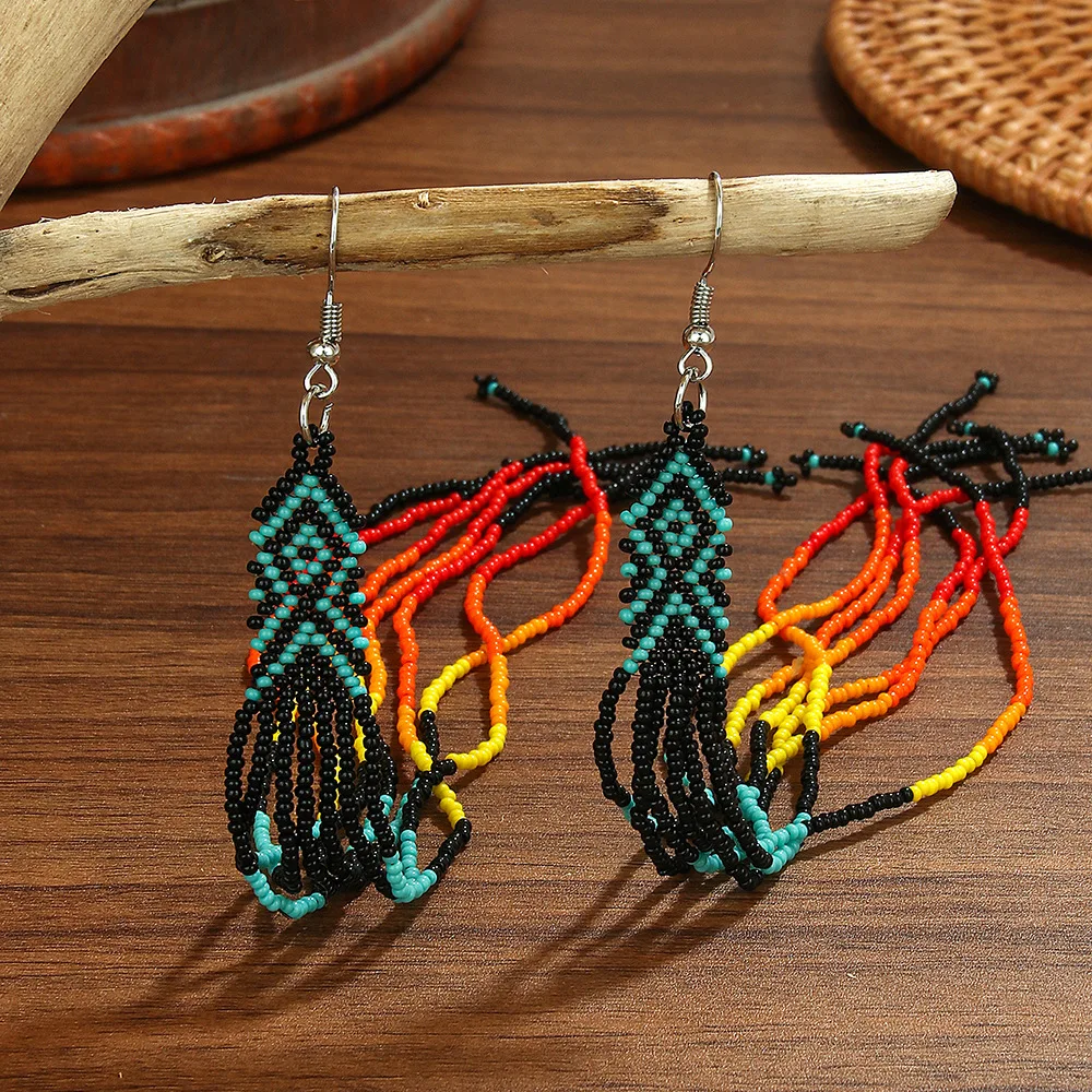 

Beaded Earrings with Rice Beaded, Simple Gradient Color, Hand-woven, Alloy, Bohemia, Fresh, Tassel, Moon Trend, Female