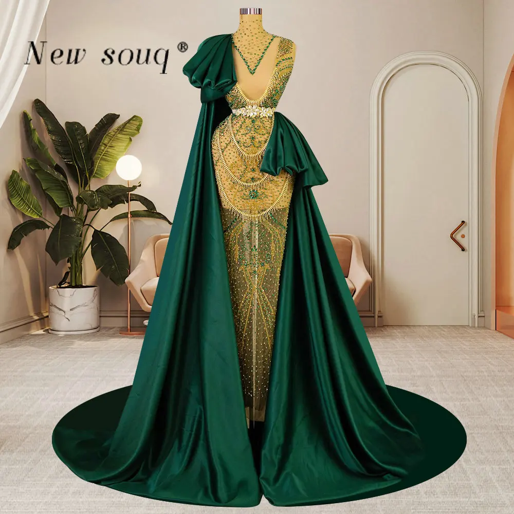 

Dubai Luxurious Full Beading Emerald Green Evening Dresses with Cape Saudi Arabia High Neck Sexy Cut Out Pageant Events Gowns