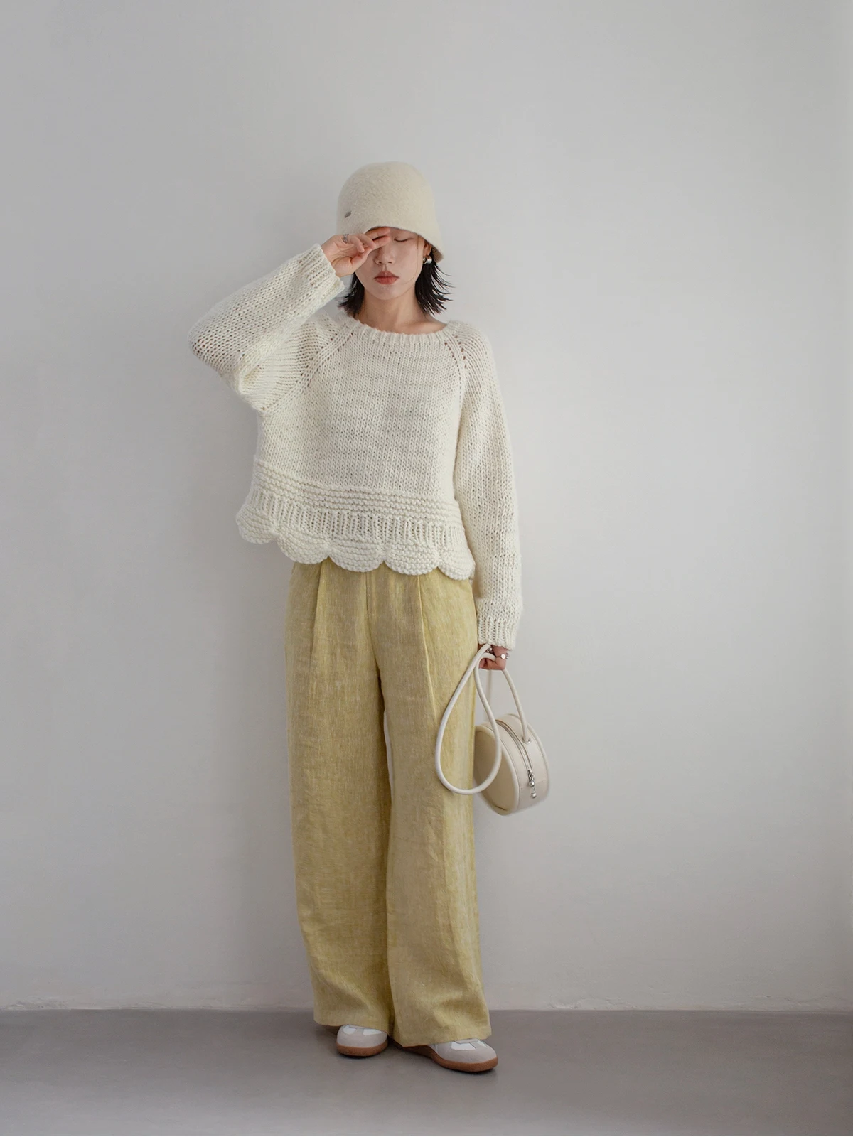 

Уникальный свободный женский белый свитер из мягкой шерстяной смеси, модный, для повседневной носки, средней длины