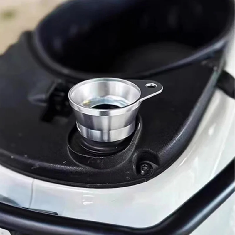 

Aluminum Fuel funnel fueling aid for vespa GTS 300 Sprint 150 universal fuel gun automatic gun jumping Motorcycle Accessories