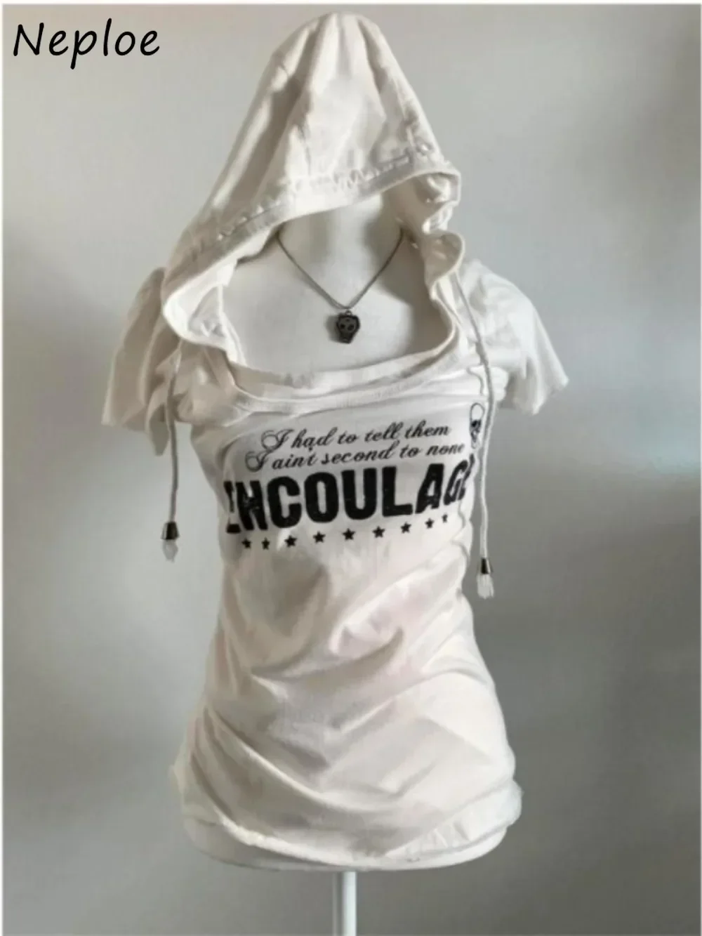 נפלו וינטאג' 2025 חולצת חצי שרוול עם הוד מודפסת צמודה סולידית Y2K טופ אול-מאטש סגנון אמריקאי שני חלקים מזויפים לנשים