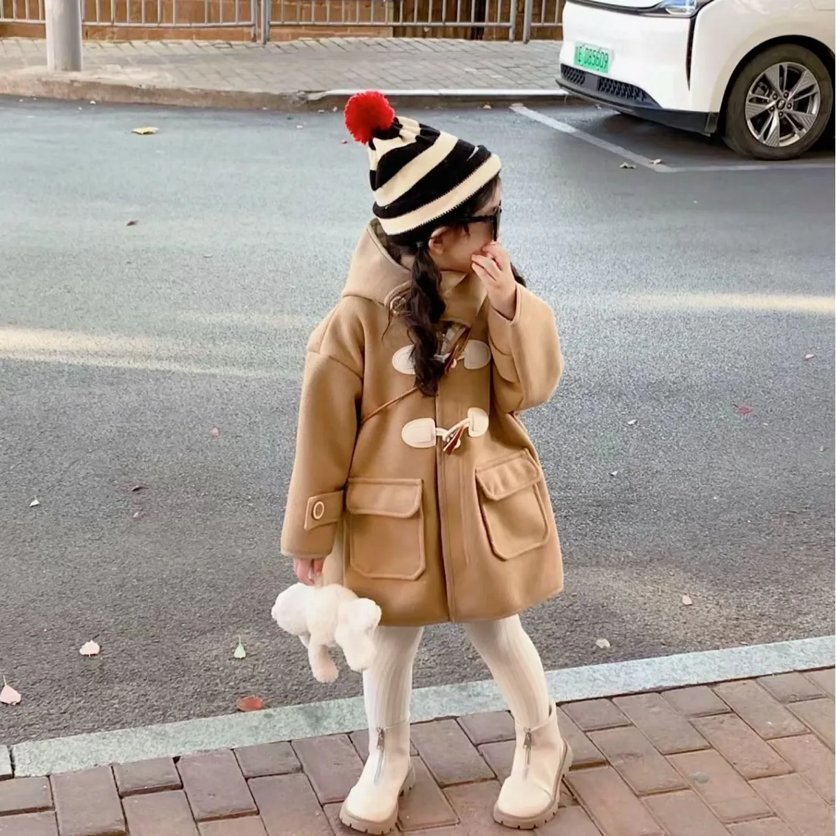 Girls Wool Coat Children 2024 New Autumn Winter Collection Horn Button Hooded Long Warm Coat Fashion Simple Casual Coat