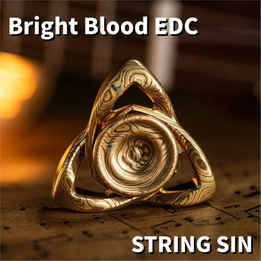 Helles Blut EDC String Sin Fidget Spinner Zappelspielzeug für Erwachsene Dreiblattiger Fidget Spinner Handhabung Gefühl Gyro Fidgeting Spinner