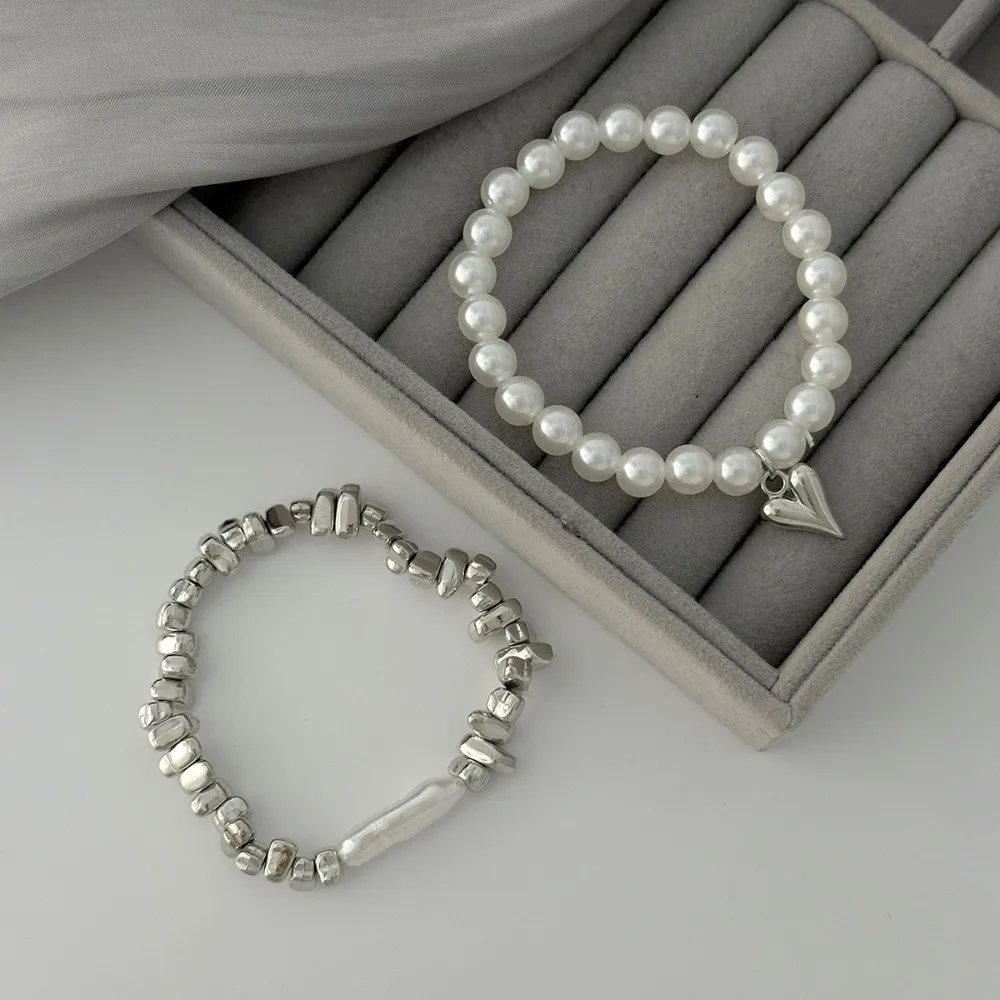 Luxury Silver Imitation Pearl Bracelets Beaded Stackable Heart Pendant Bracelets Creative Alloy Metal Hand Chain Fashion