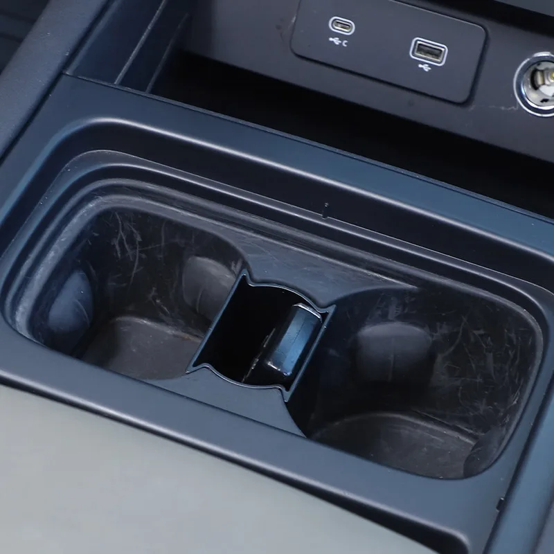 ABS الأسود لاند روفر ديفندر 90 110 130 2020-2024 سيارة مركز وحدة التحكم كأس الماء حامل صندوق تخزين الملحقات الداخلية #4