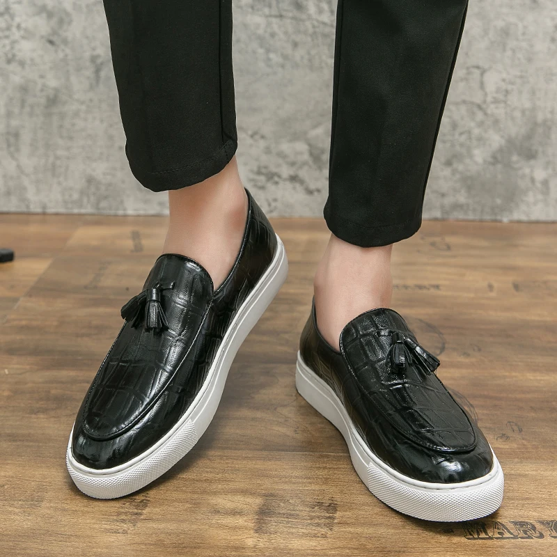 

Large size Korean style Su Le Fu shoes casual board shoes height increasing breathable office driving men shoes