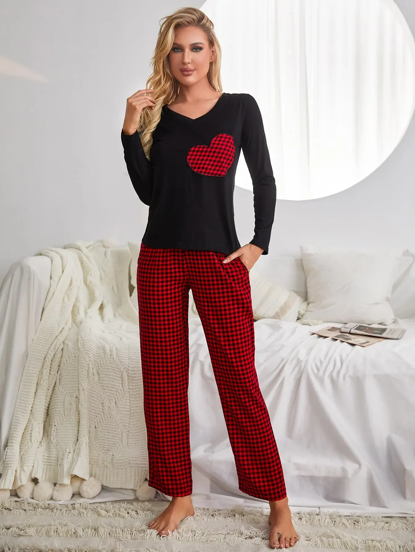 Women‘s Pajamas Set Long Sleeve Heart Print Top&Full Length Pants Plaid Sleepwear 2 Pieces V Neck Nightwear Leisure Home Clothes