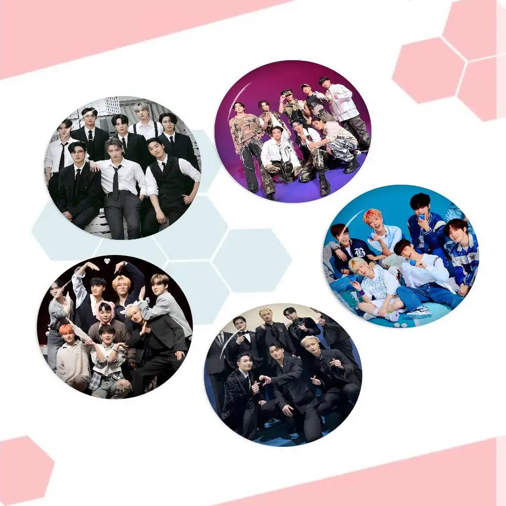 Popular Singers A-ATEEZ Creator Tinplate Pin Button Custom Anime Role Old-school Brooch Cartoon Collar Badge Jewelry Gift Fans