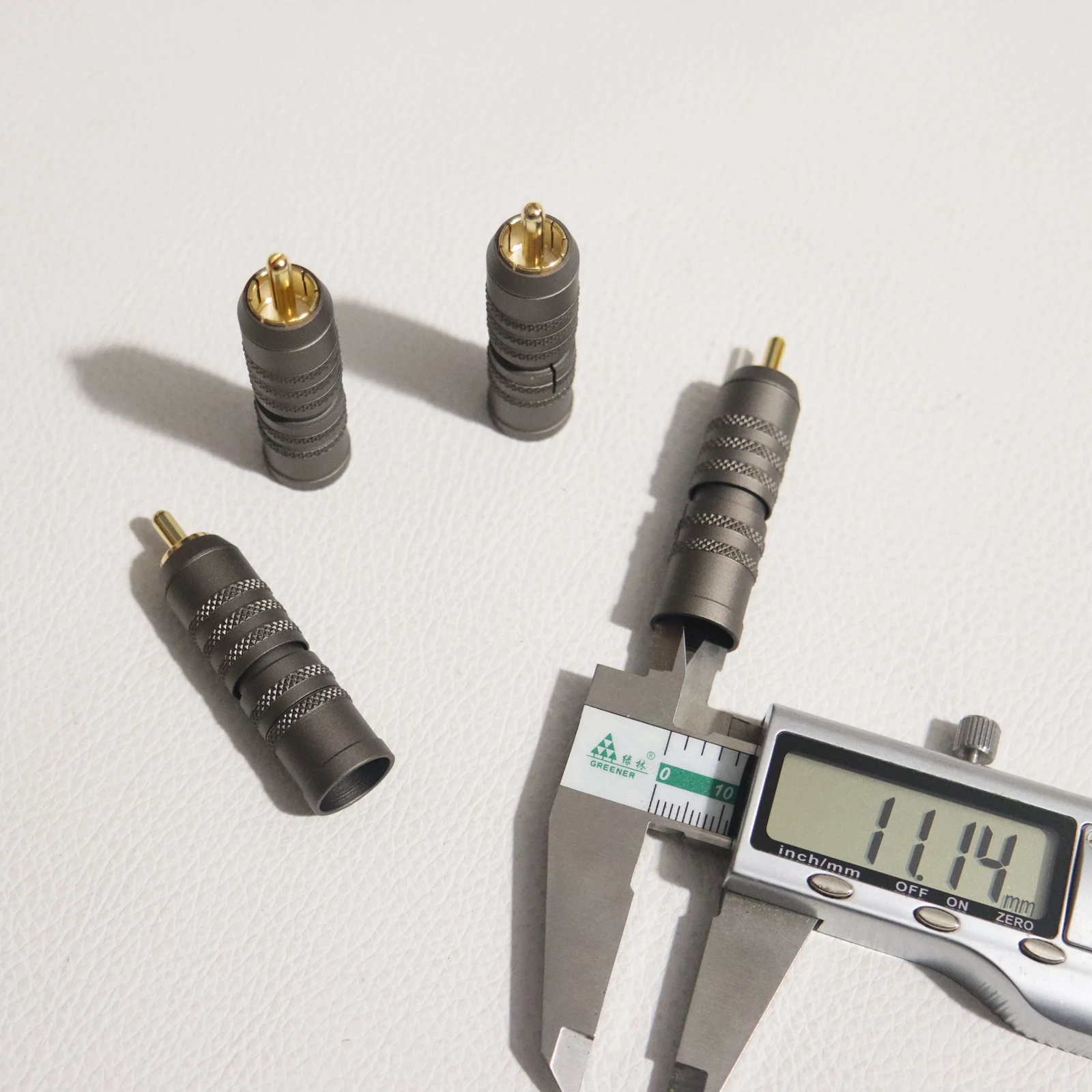 Kharma 4 個新しい RCA オスプラグ真鍮シェル DIY HIFI オーディオビデオプラグ金メッキコネクタジャック 11 ミリメートルオーディオケーブル用