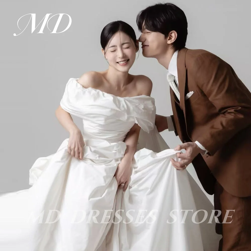 

MD 2025 Simple White Wedding Dresses For Woman A-line Off Shoulder Pleat Korea Photo shoot Floor Length Customized Bridal Gowns