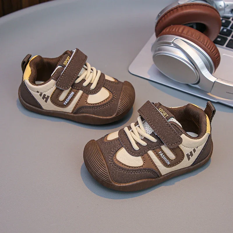 Toddler Retro Casual Sneakers, Anti-Collision Toe Hook and Loop Walking Shoes, Soft Non Slip Baby Trainers Spring Autum